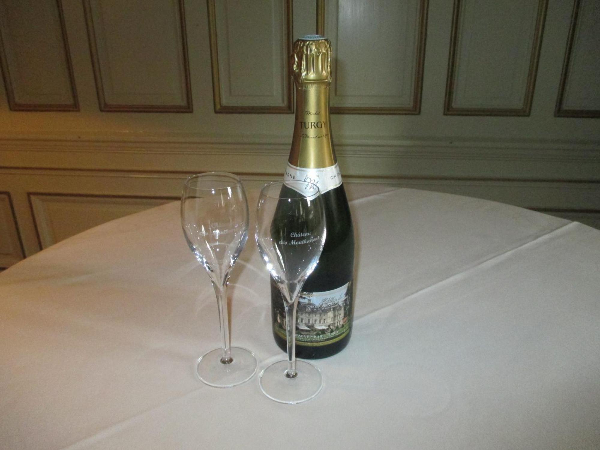 Chateau Des Monthairons Hotel Restaurant Gastromaison Spa Privatif Les Monthairons Esterno foto