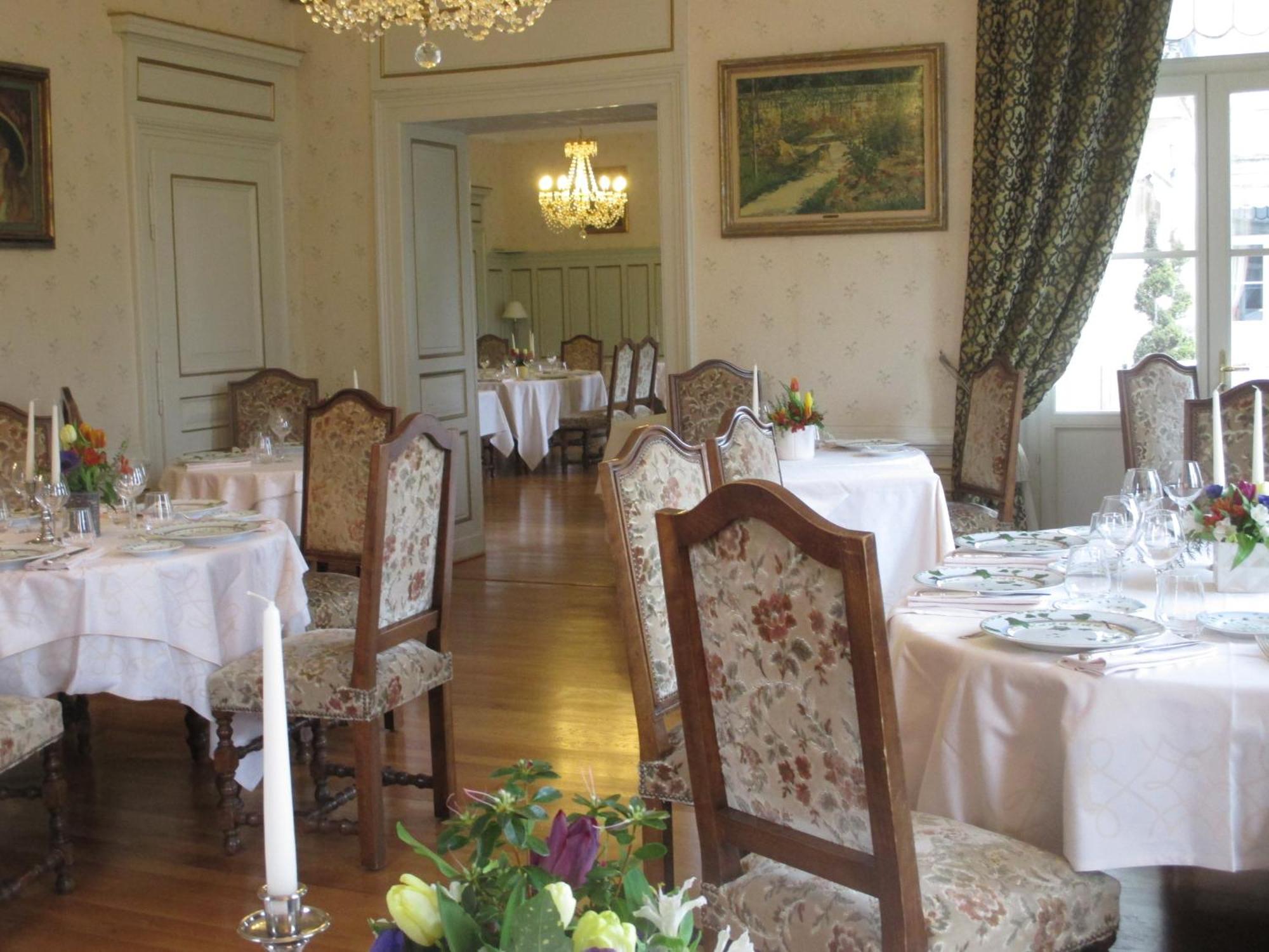 Chateau Des Monthairons Hotel Restaurant Gastromaison Spa Privatif Les Monthairons Esterno foto
